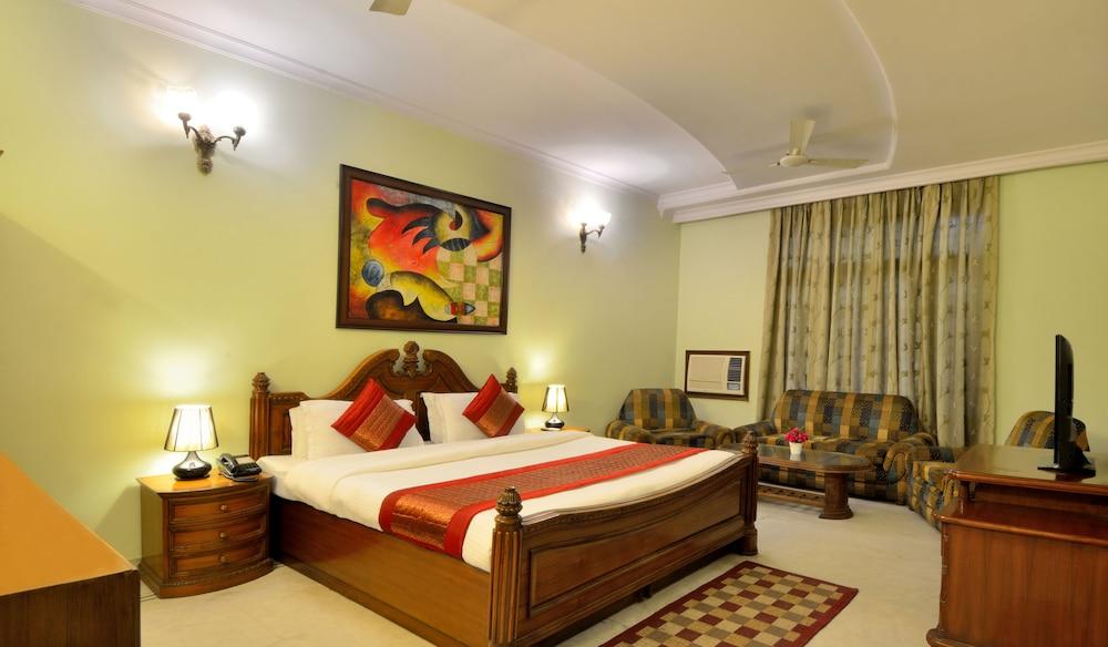Hotel Pablas International, New Delhi, Near Metro Eksteriør billede
