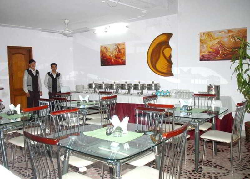 Hotel Pablas International, New Delhi, Near Metro Restaurant billede