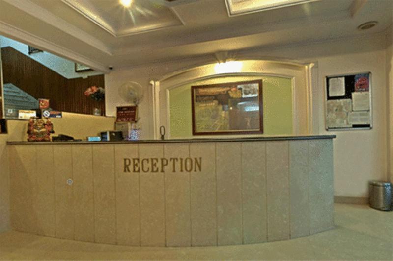 Hotel Pablas International, New Delhi, Near Metro Eksteriør billede