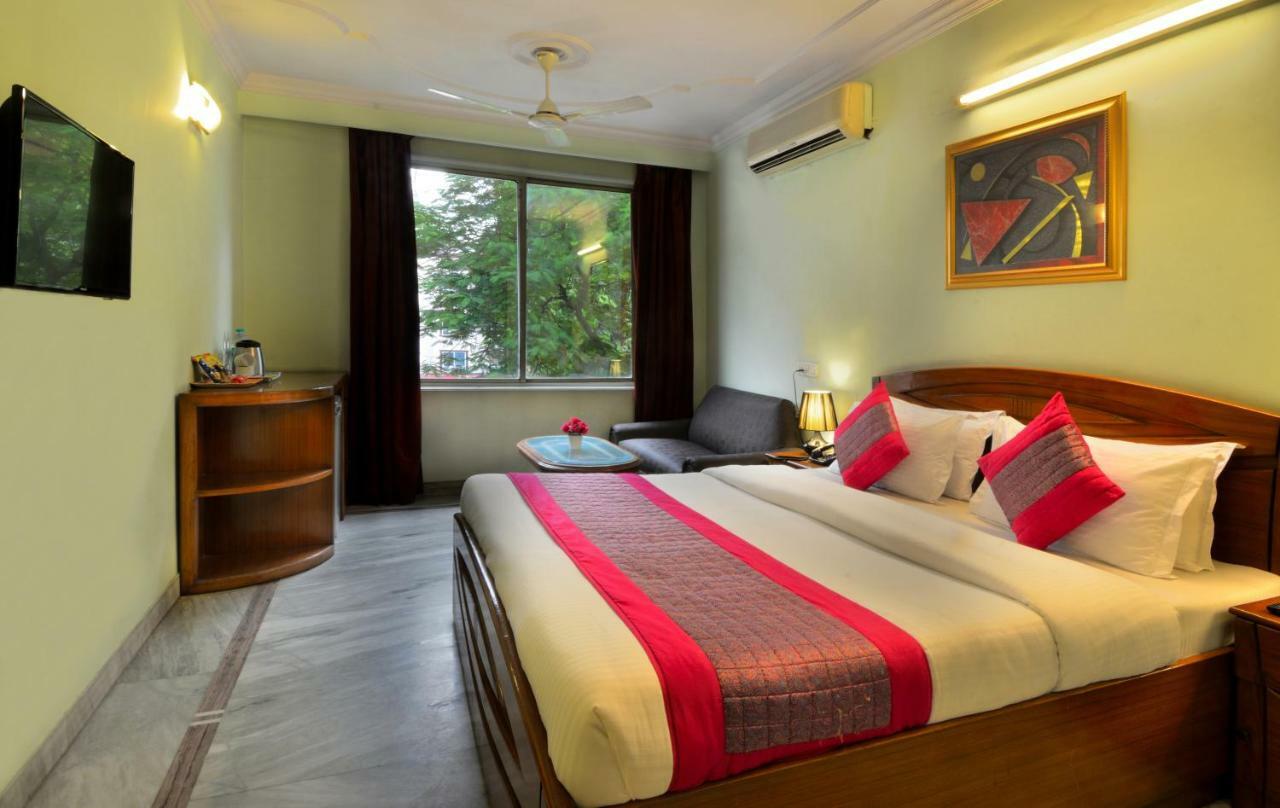 Hotel Pablas International, New Delhi, Near Metro Eksteriør billede